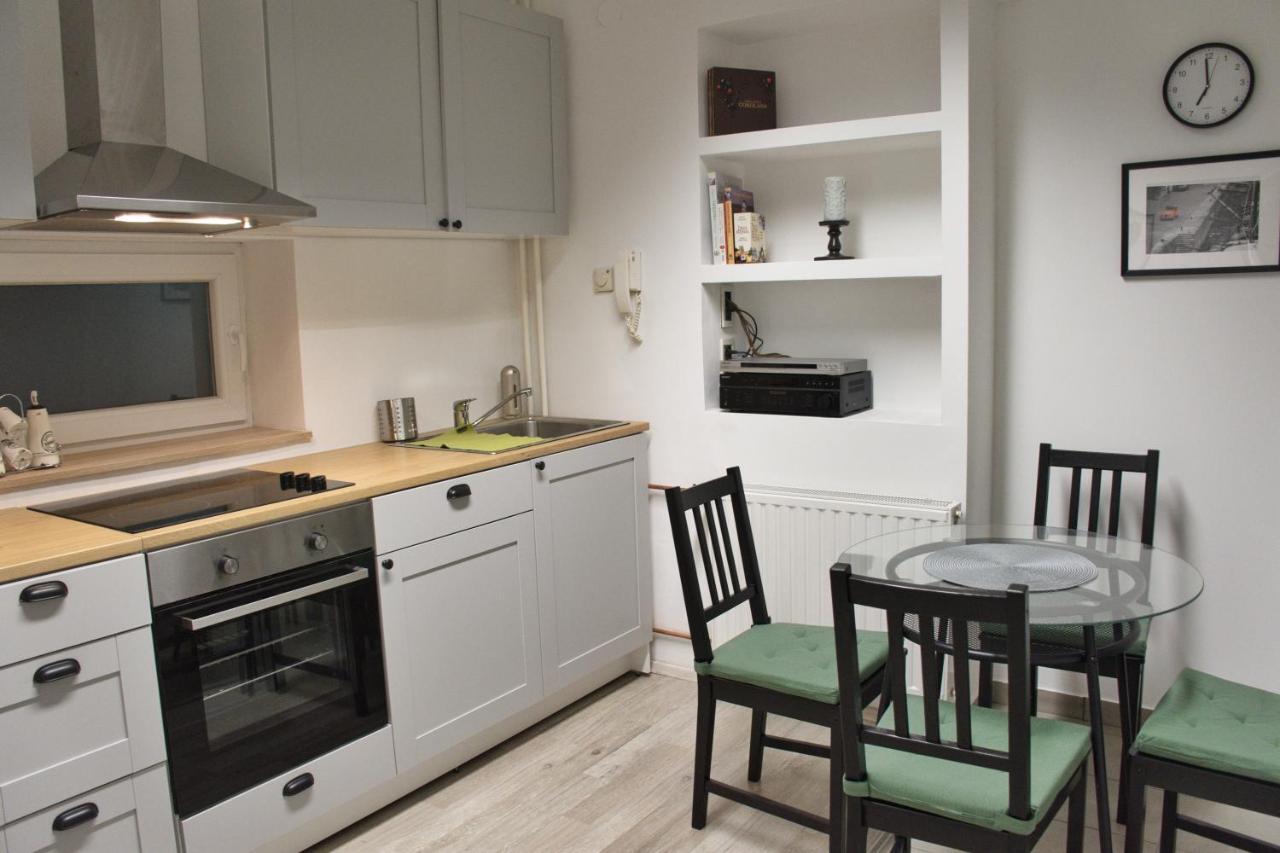 Apartment Anna - Free Pickup From Or Dropoff To Zagreb Airport At Any Time, Please Give Three Days Advance Notice - Long-Term Parking With Airport Transport Possibility Velika Gorica Esterno foto